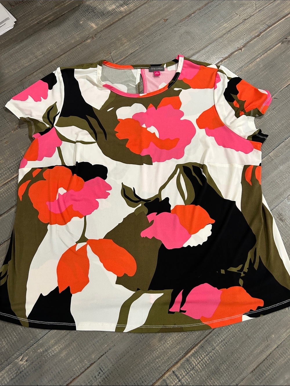 Vince Camuto Bold Floral Short Sleeve Top in Pink, Orange, Olive & Black
